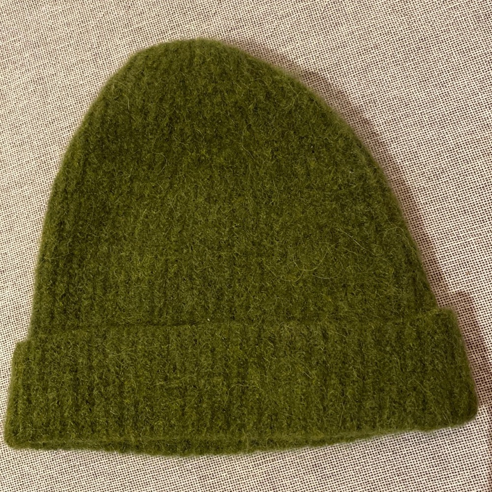 Sezane beanie